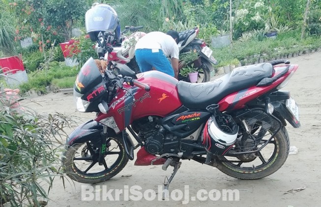 TVS Apache RTR 2011